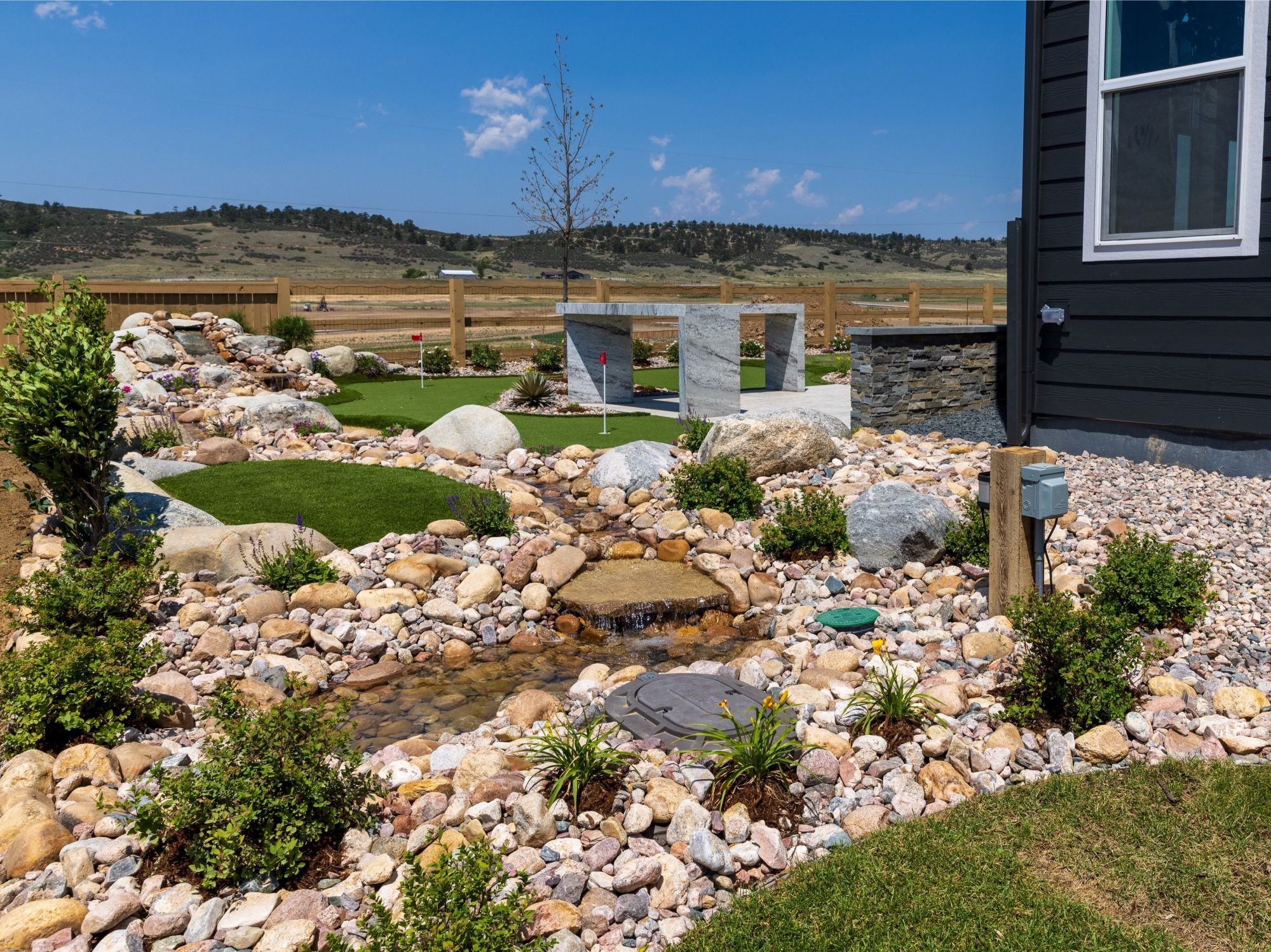 beautiful-residential-landscape-in-loveland-colorado